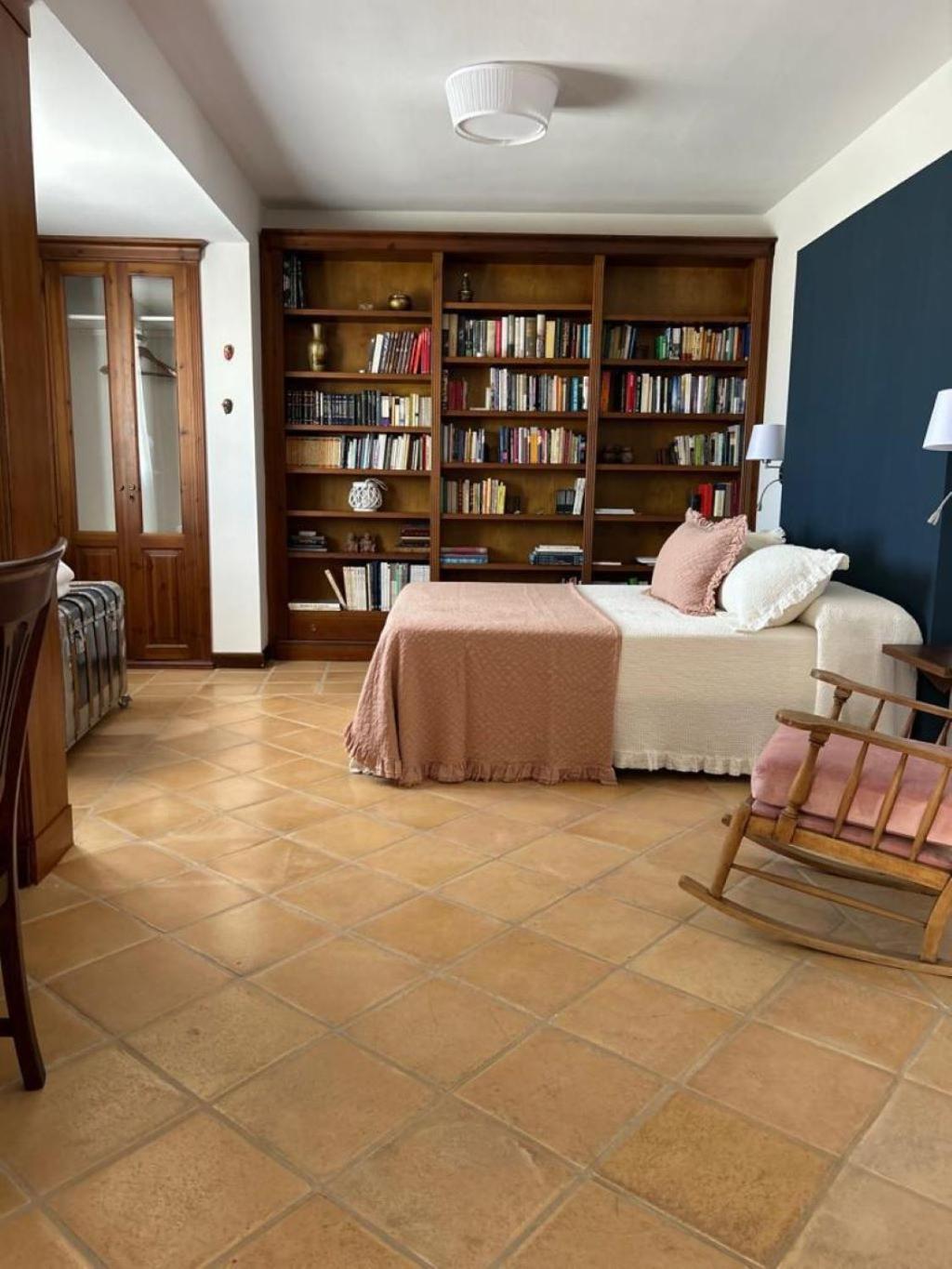 Apartamentos Turisticos La Vida De Antes Консуегра Стая снимка