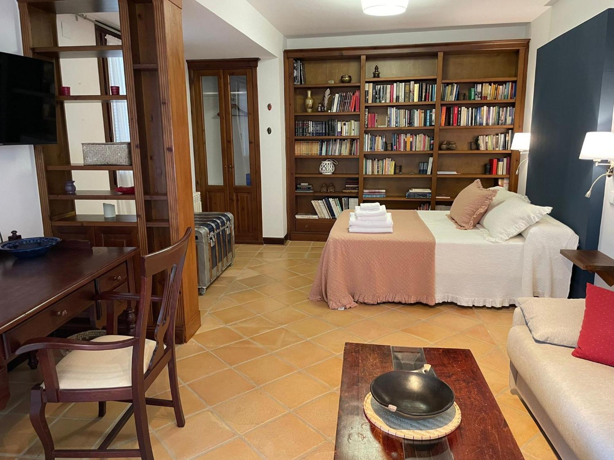 Apartamentos Turisticos La Vida De Antes Консуегра Екстериор снимка