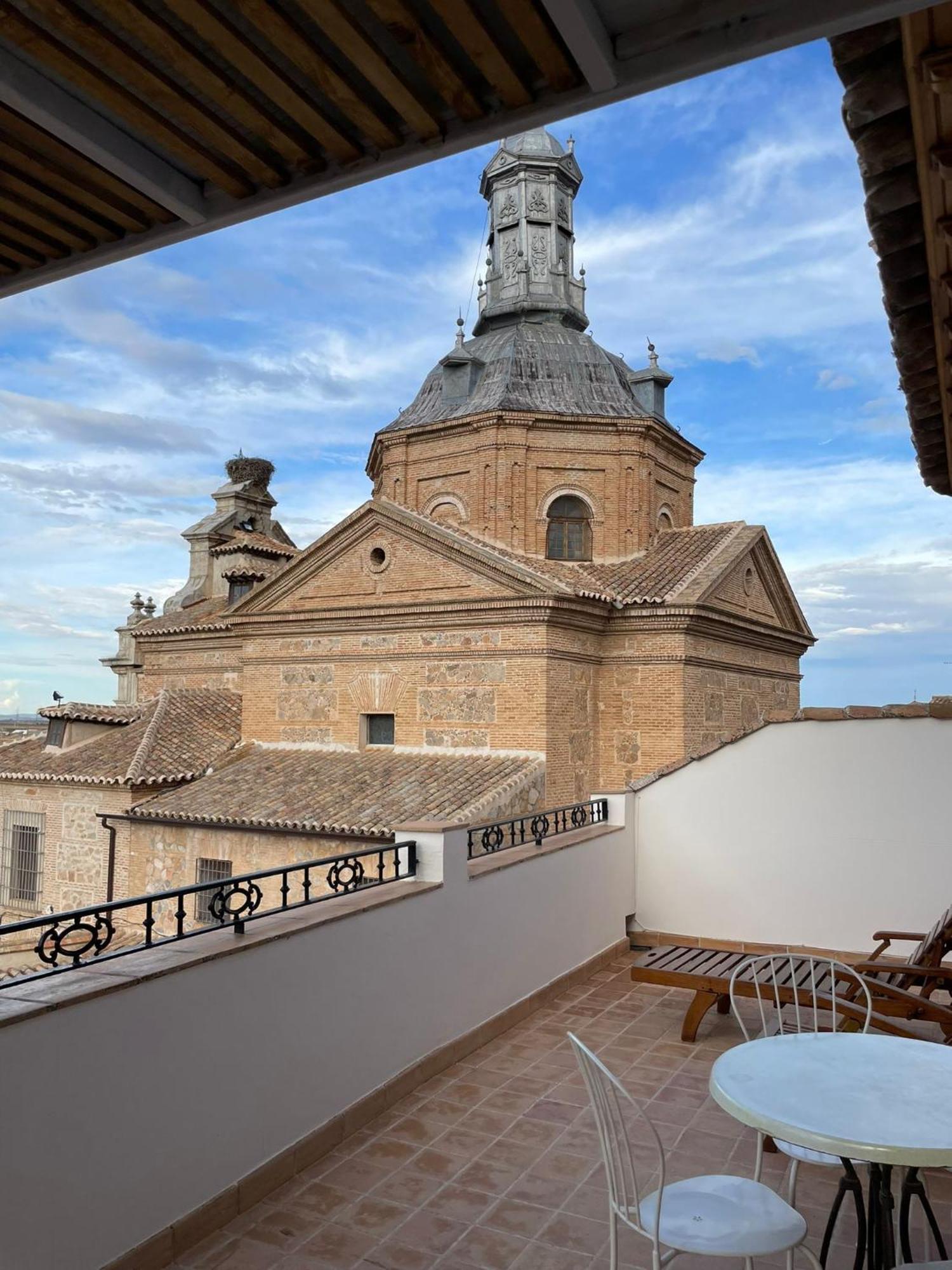 Apartamentos Turisticos La Vida De Antes Консуегра Екстериор снимка