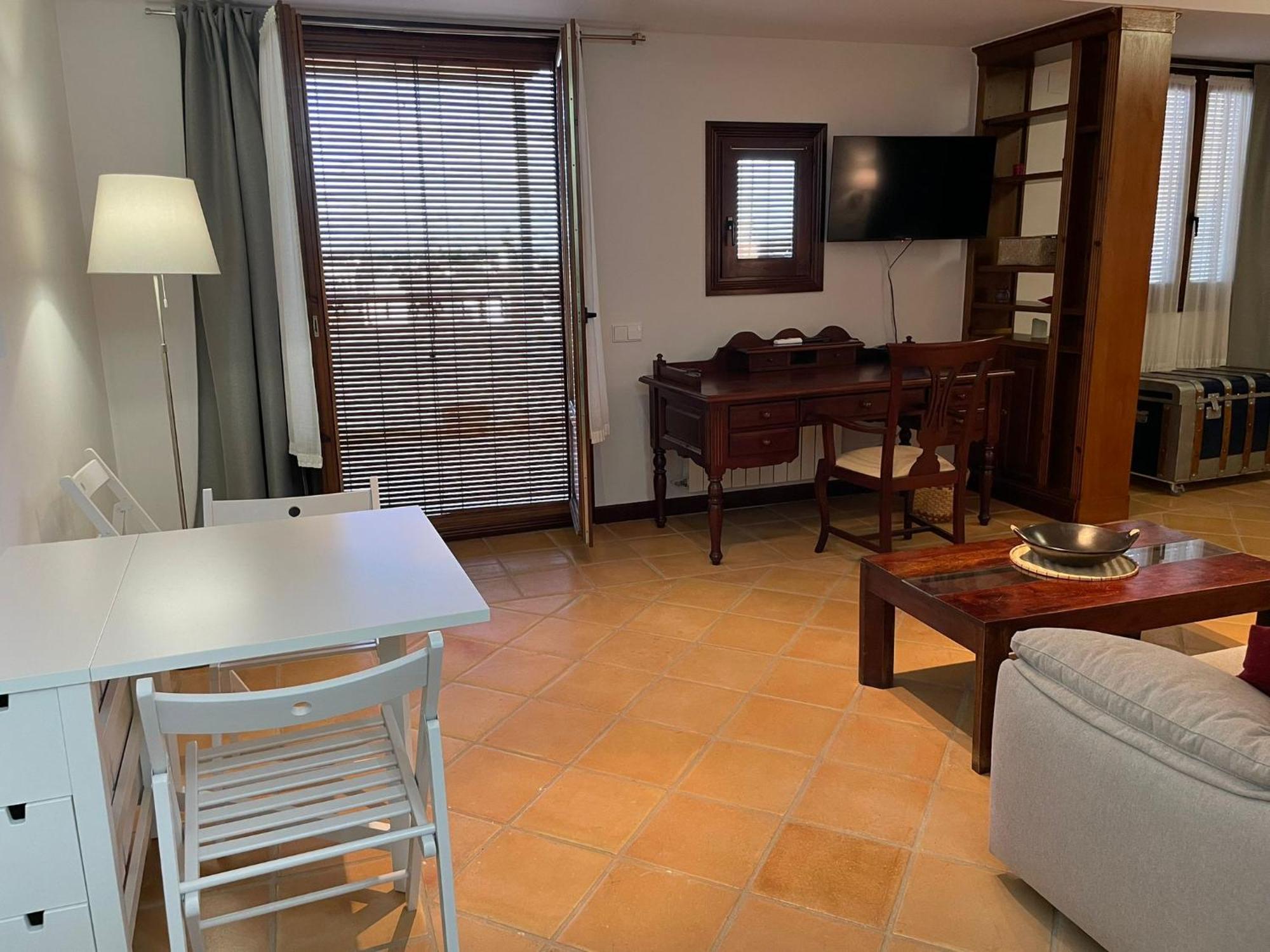 Apartamentos Turisticos La Vida De Antes Консуегра Екстериор снимка
