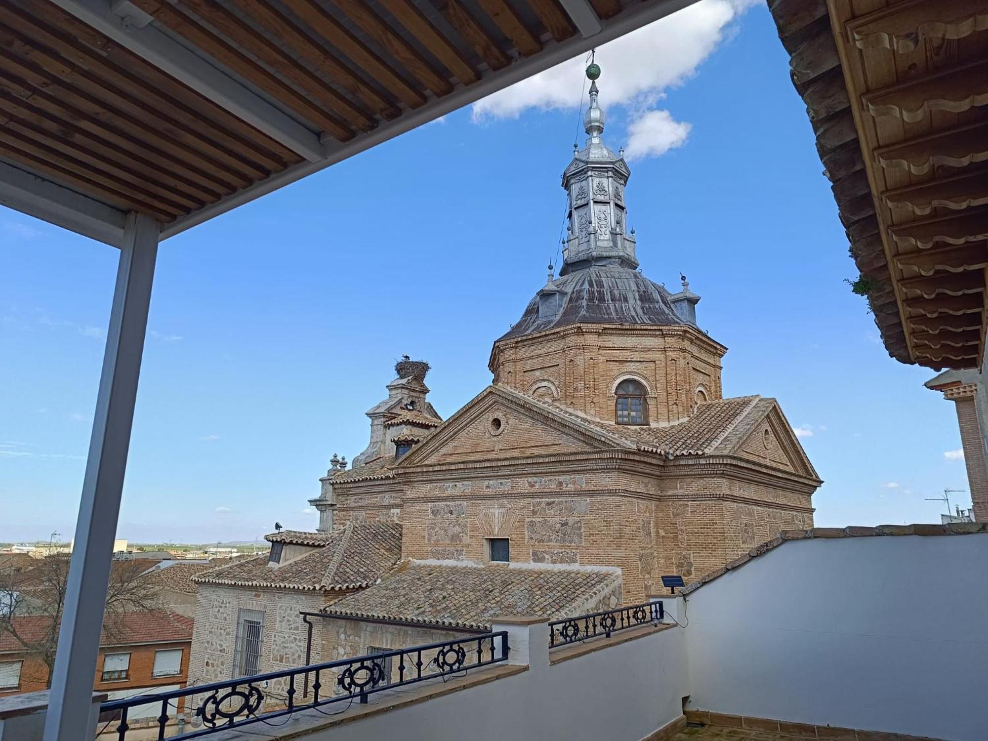 Apartamentos Turisticos La Vida De Antes Консуегра Екстериор снимка