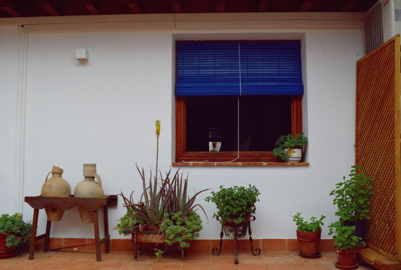 Apartamentos Turisticos La Vida De Antes Консуегра Екстериор снимка